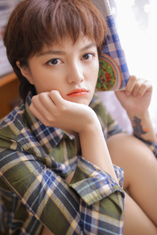 《法国牧羊女》免费看